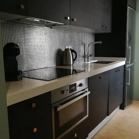 Modern Terrace Living Apartment *